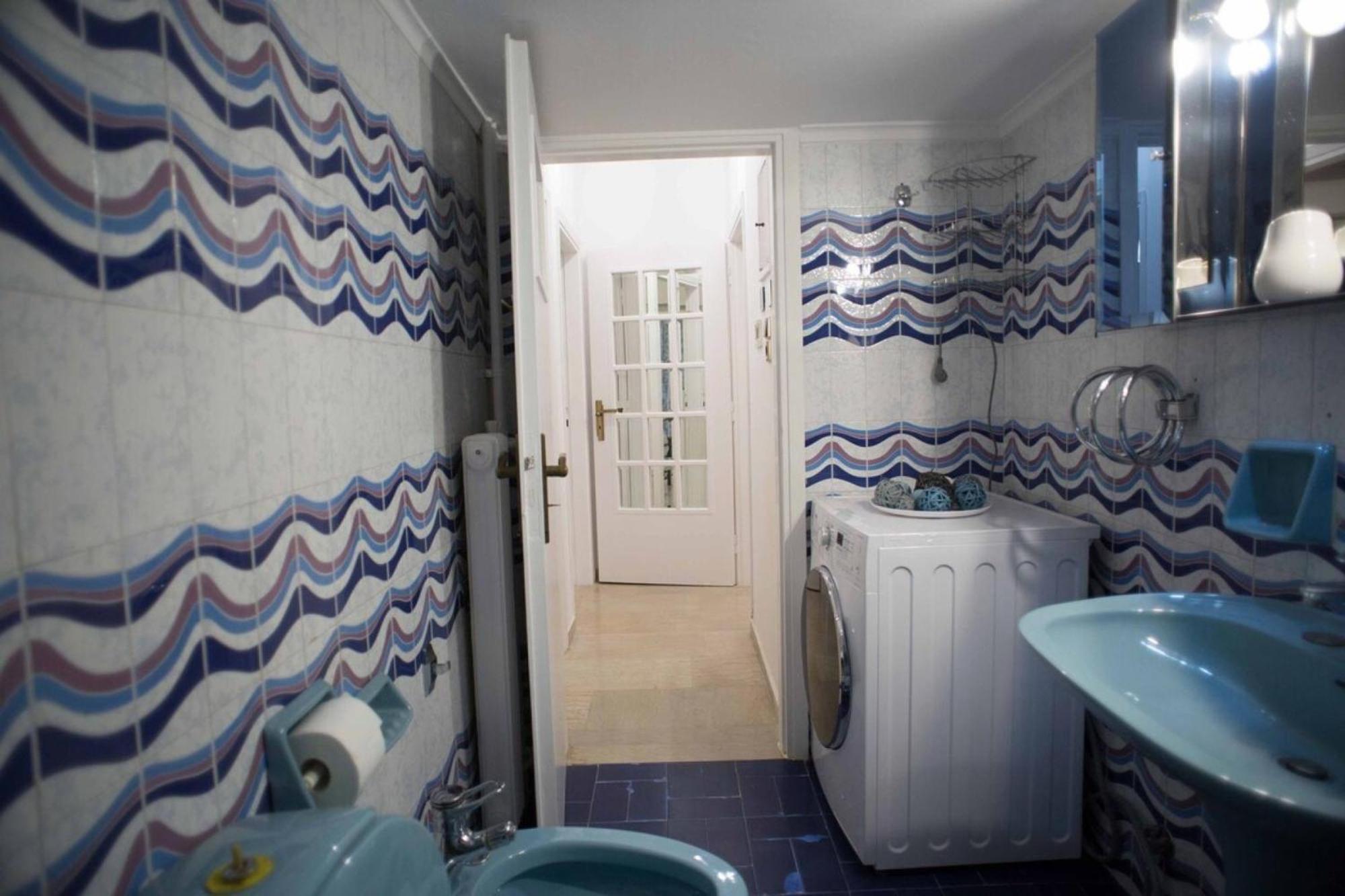 Cozy Apartment With Sea View Next To Marina Zeas Пирея Екстериор снимка
