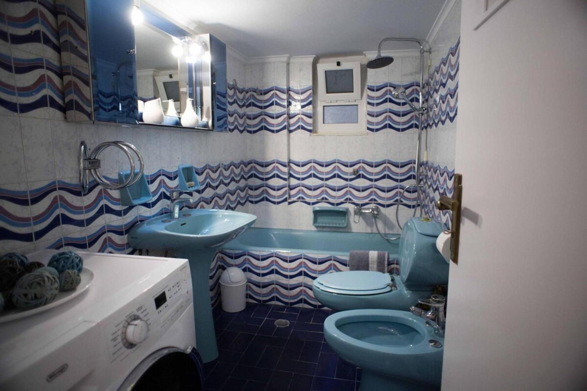 Cozy Apartment With Sea View Next To Marina Zeas Пирея Екстериор снимка