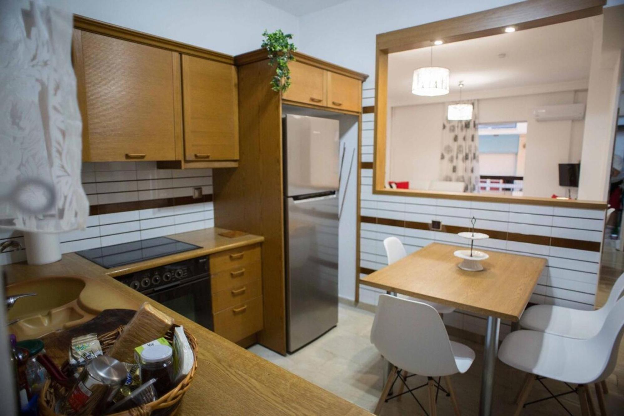 Cozy Apartment With Sea View Next To Marina Zeas Пирея Екстериор снимка